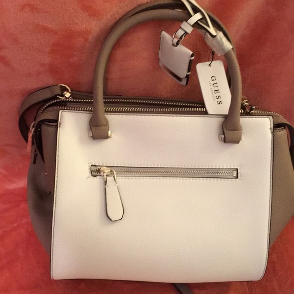 Guess Handbag - Picture 4 of 6